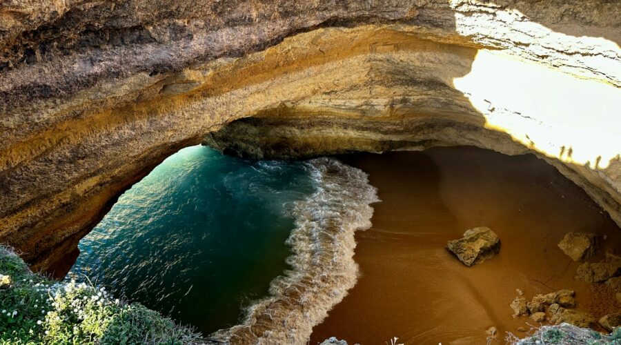 Equinox Tide Walks: The Best Low-Tide Window of the Year on the Algarve Coast