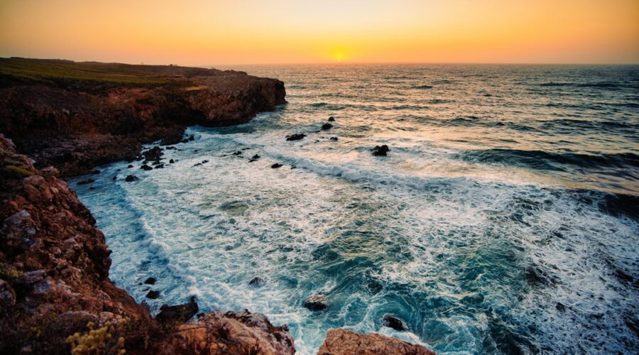 Walking the Vicentine Coast Responsibly: A Spring 2026 Guide to Low-Impact Exploration