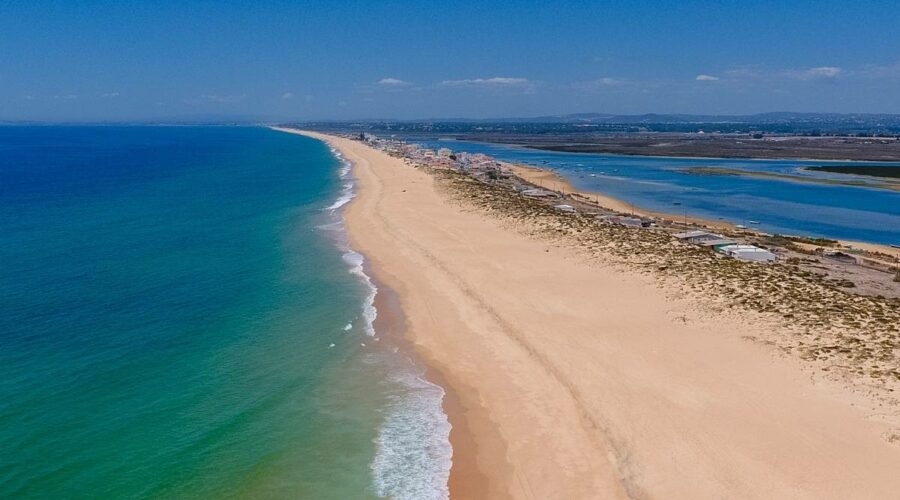 Praia de Faro: The Algarve Beach That Feels Like Two Worlds in One