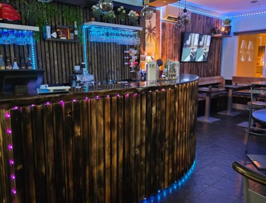 The Wave Bar Quarteira