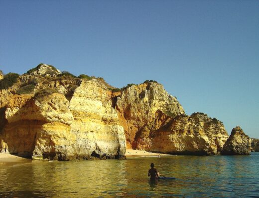 Praia do Camilo