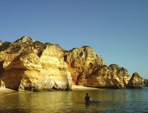 Praia do Camilo