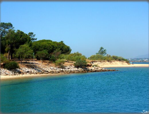 Praia da Terra Estreita