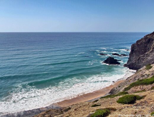 Praia da Esteveira