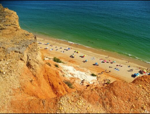 Praia das Belharucas