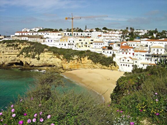 Carvoeiro, Portuguese_eyes
